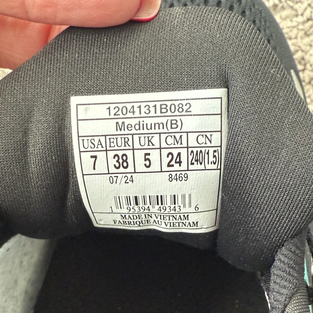 Brooks Adrenaline 23 GTS Women's Black and Teal Sneakers - Picture 5 of 7